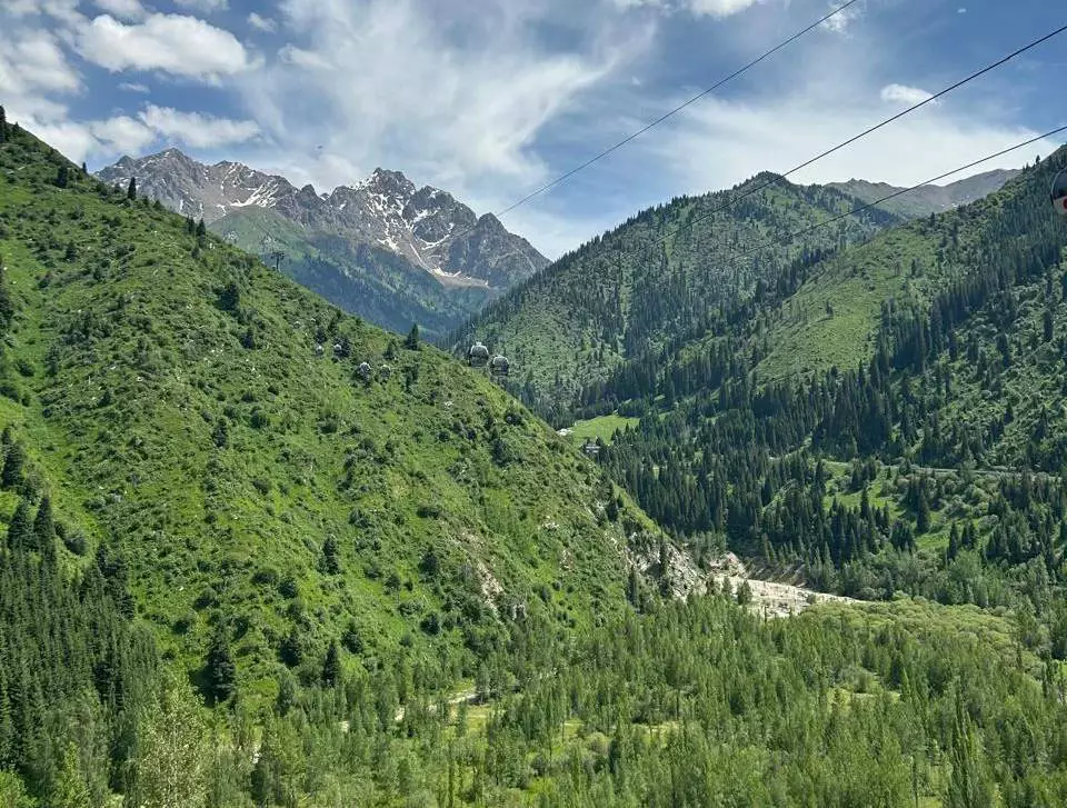 Медеу маңындағы құны 17 миллиард теңгеден асатын жер мемлекетке қайтарылды