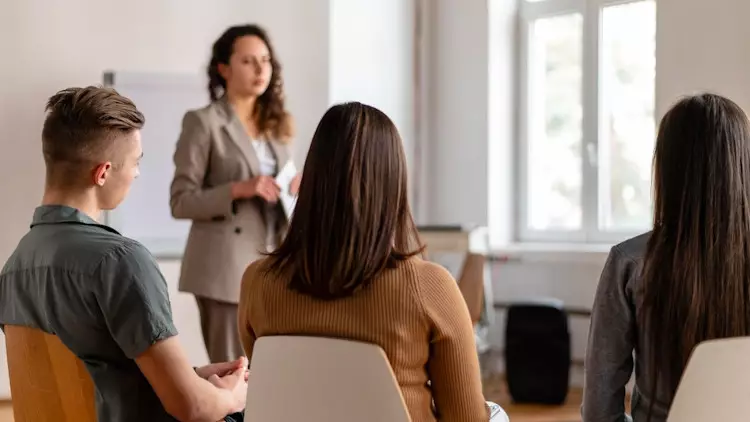 Коучтарға өздерін психолог ретінде таныстыруға тыйым салынады