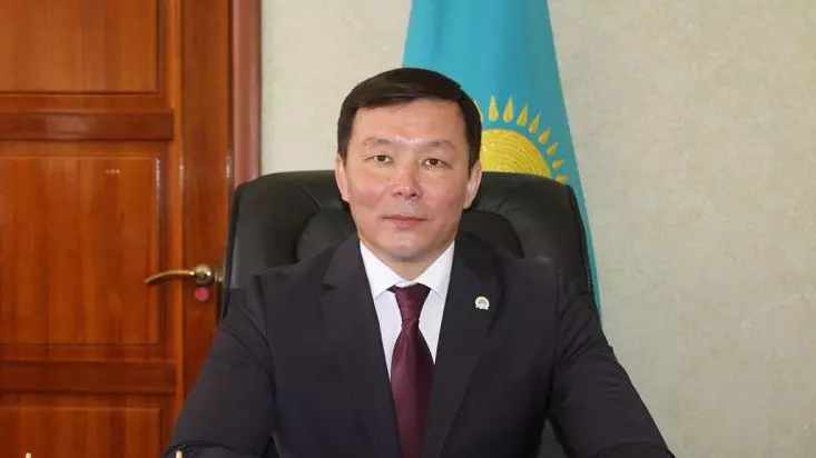 Ақтөбедегі алапат өрт: әкім ғимараттан ең алдымен нені алып шықты?