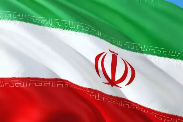 АҚШ пен Иран екі апталық атысты тоқтату туралы келісті