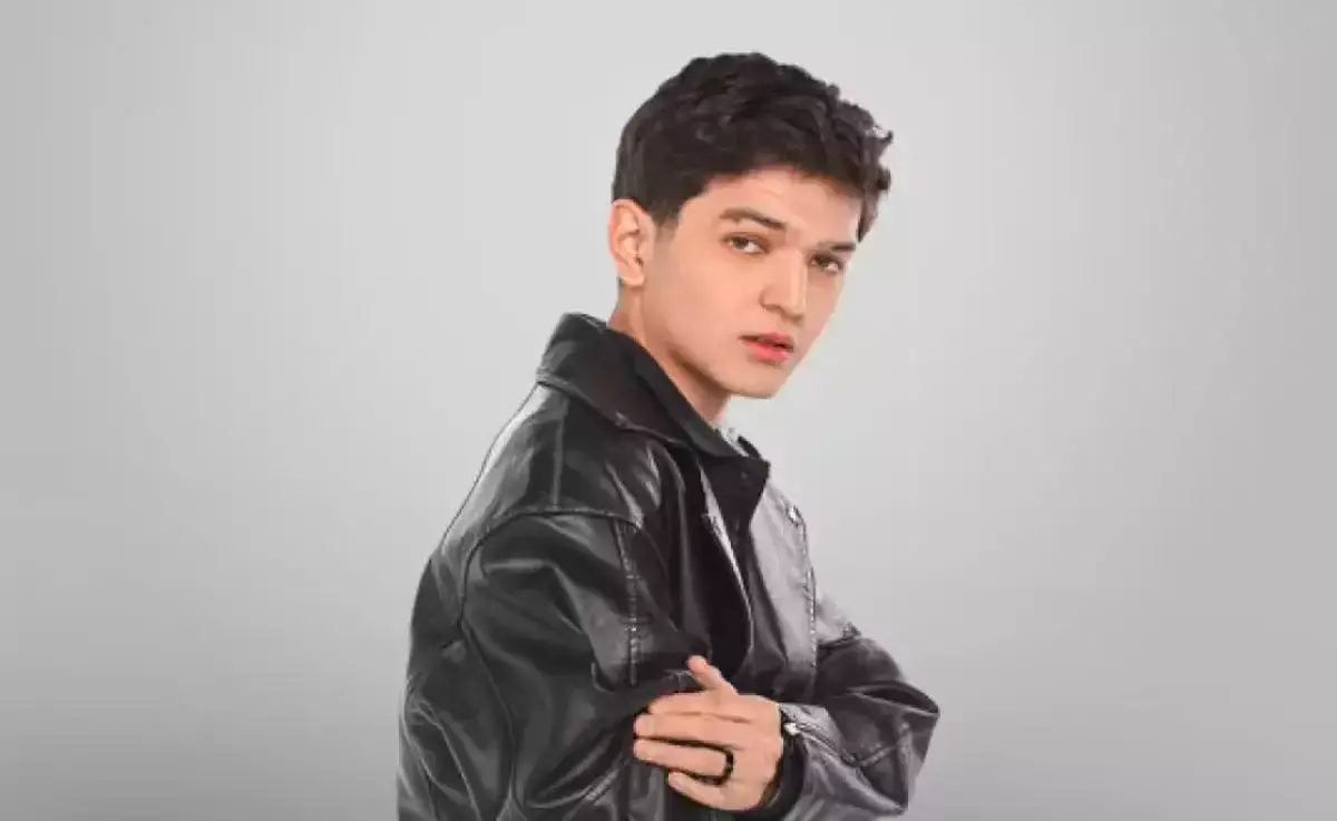 Суд обязал принудительно вернуть миллионы обманутым зрителям скандального певца Акмаля