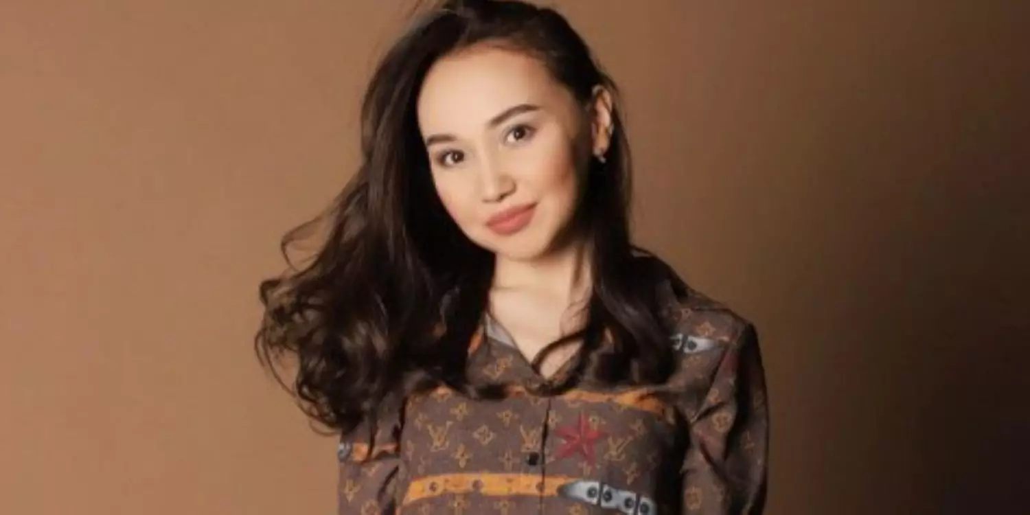 Перизат Қайрат колонияда тазалаушы болып жұмыс істеп жүр