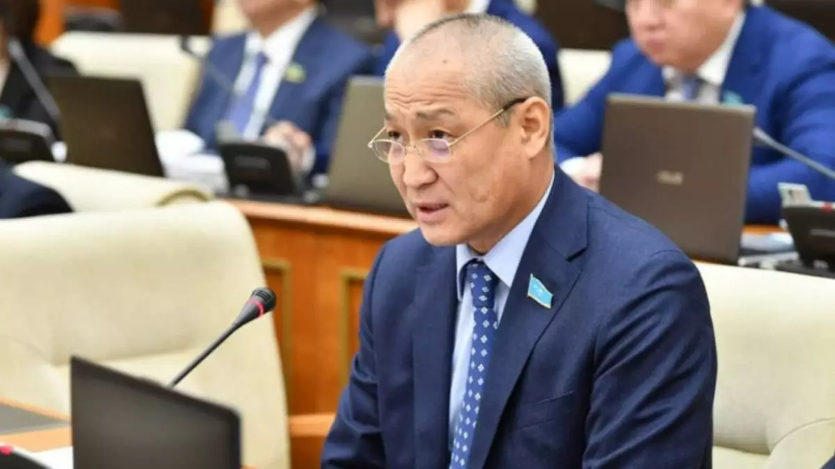 Қазақстанда бұралқы иттерді кемінде 5 күн ұстау ұсынылды