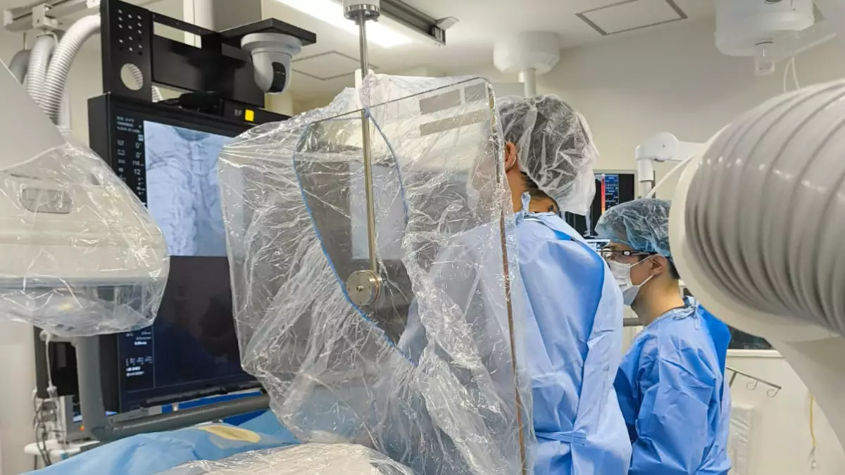 Миға чип, VR, жасанды интеллект: қазақстандық нейрохирург болашақ емді түсіндірді