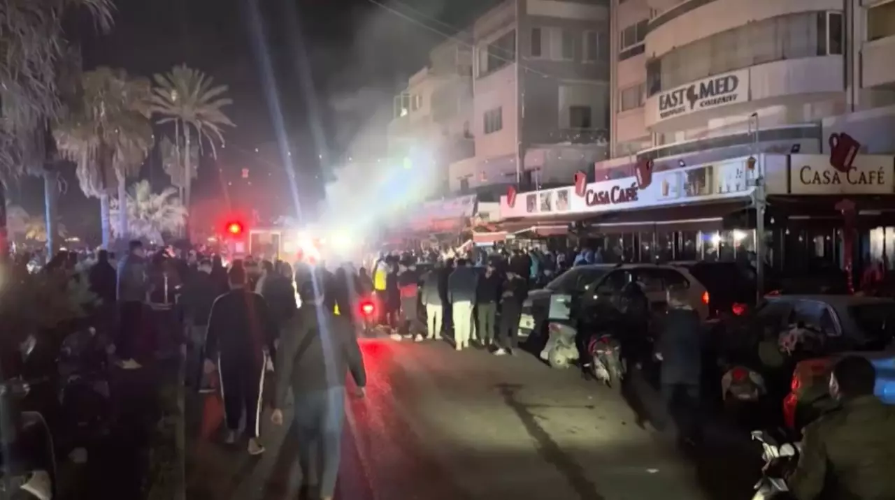 Израиль Ливанның Сидон қаласын атқылады