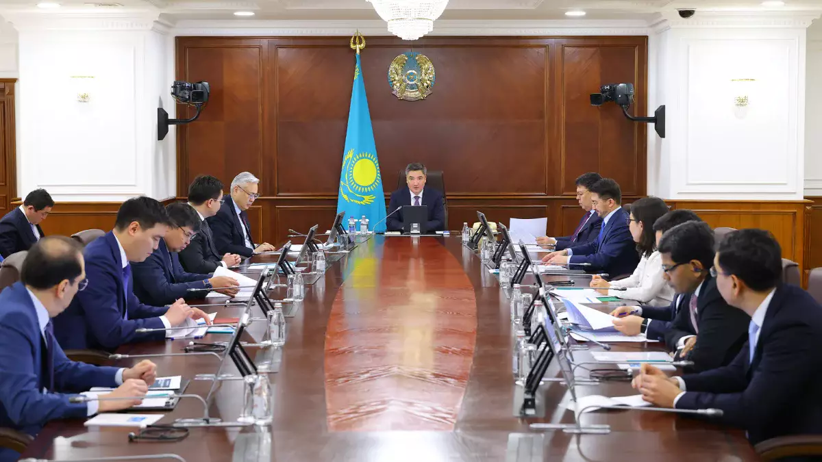 Үкімет экономикалық өсім мен халық табысын арттыруды көздейді