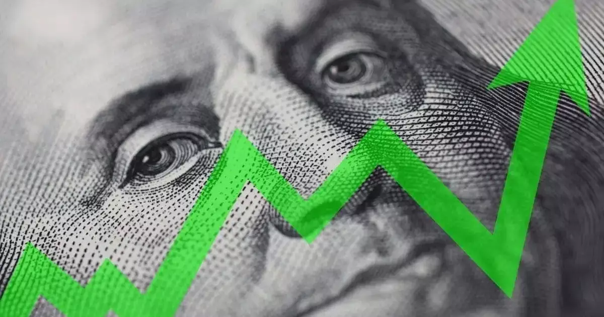  Доллар бағасы бірден 12 теңгеге көтерілді 