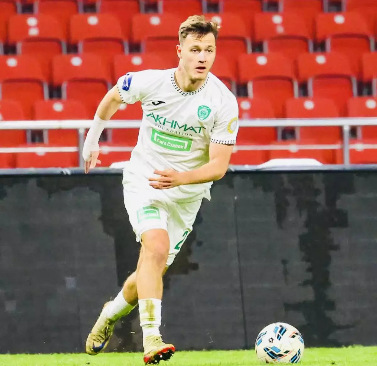 Қазақстандық футболшының голы Ресейлік клубтың үздігі атанды