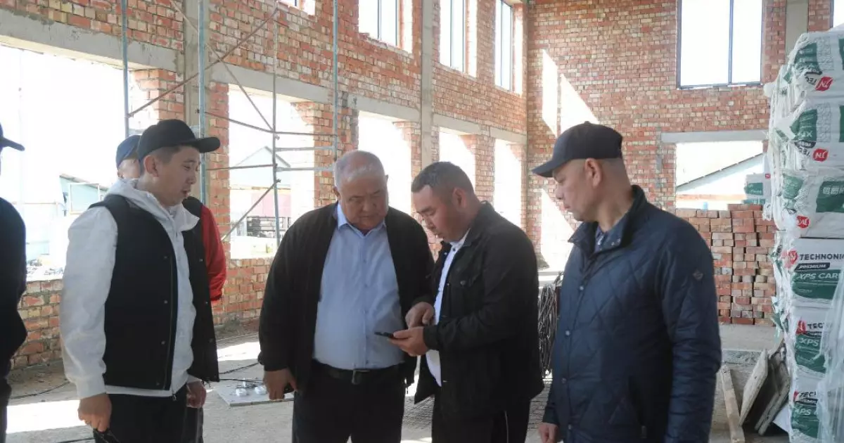   «Таза Қазақстан»: Арал ауданында тұрғындар сенбілікке қатысты   