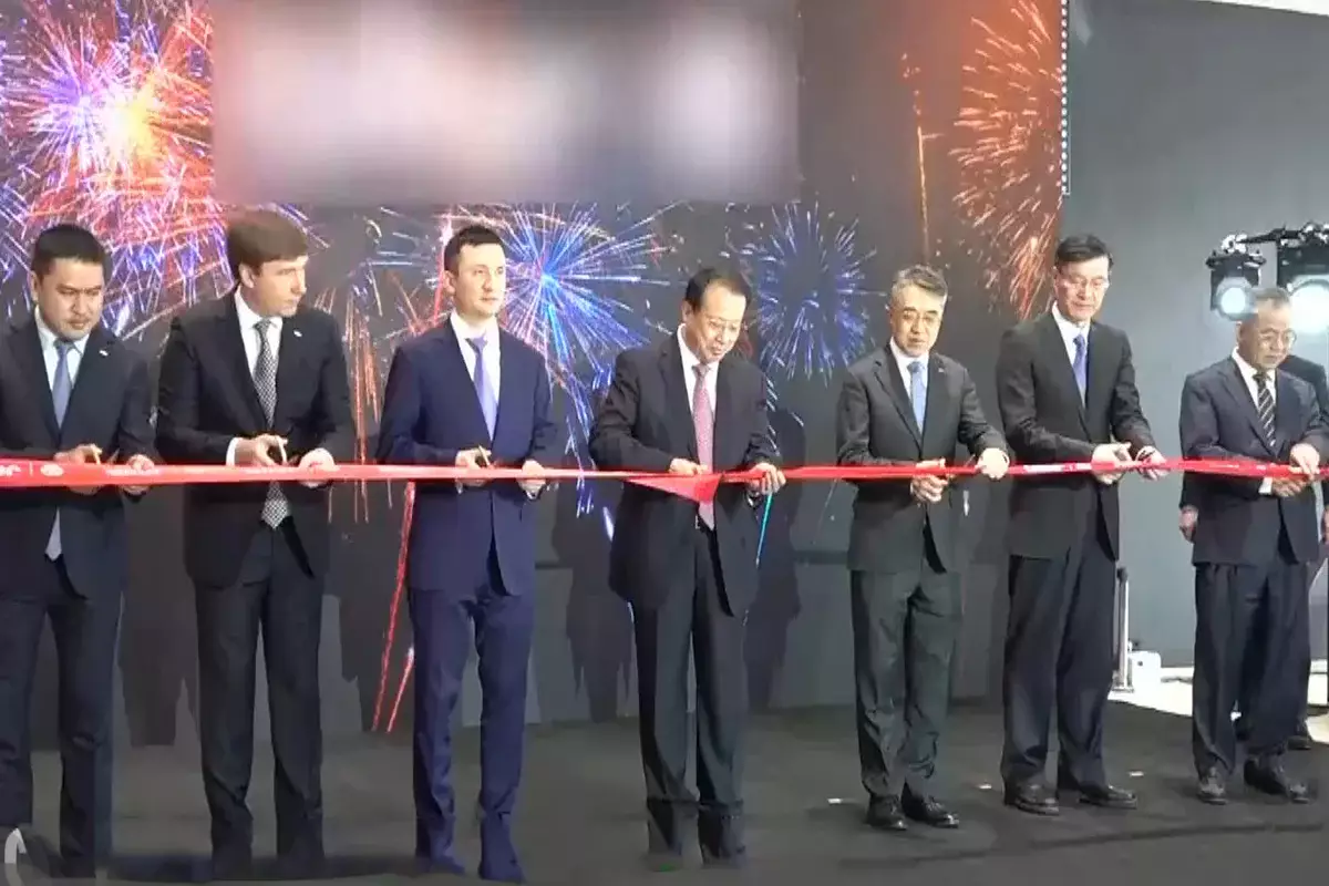 Алматыда автокөлік сатумен айналысатын жаңа орталық ашылды