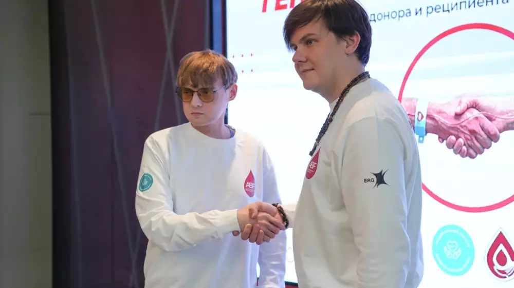 Қазақстанда сүйек кемігін берген донор мен пациент алғаш рет кездесті