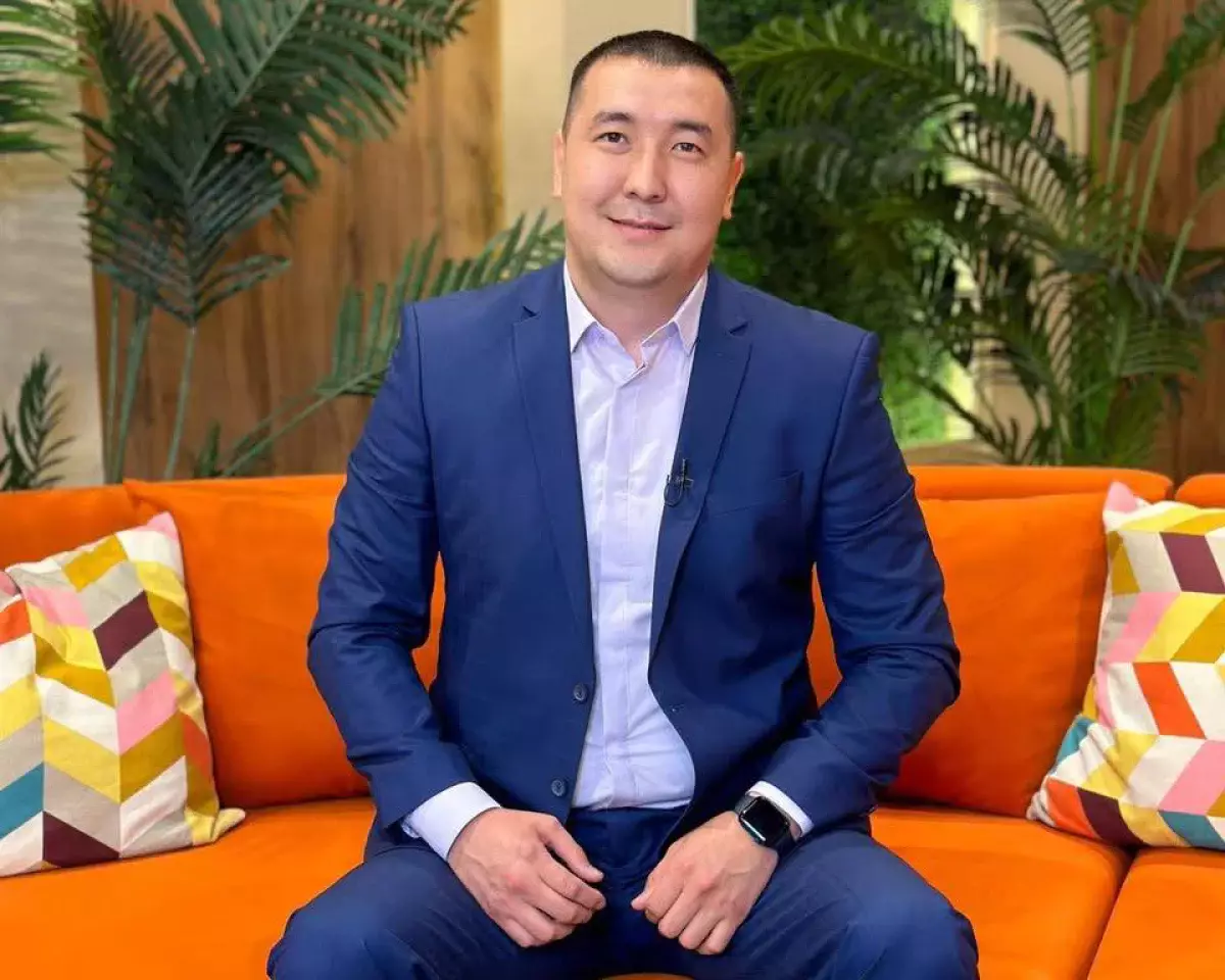 Юриста Адилетхана Молдахана арестовали на два месяца