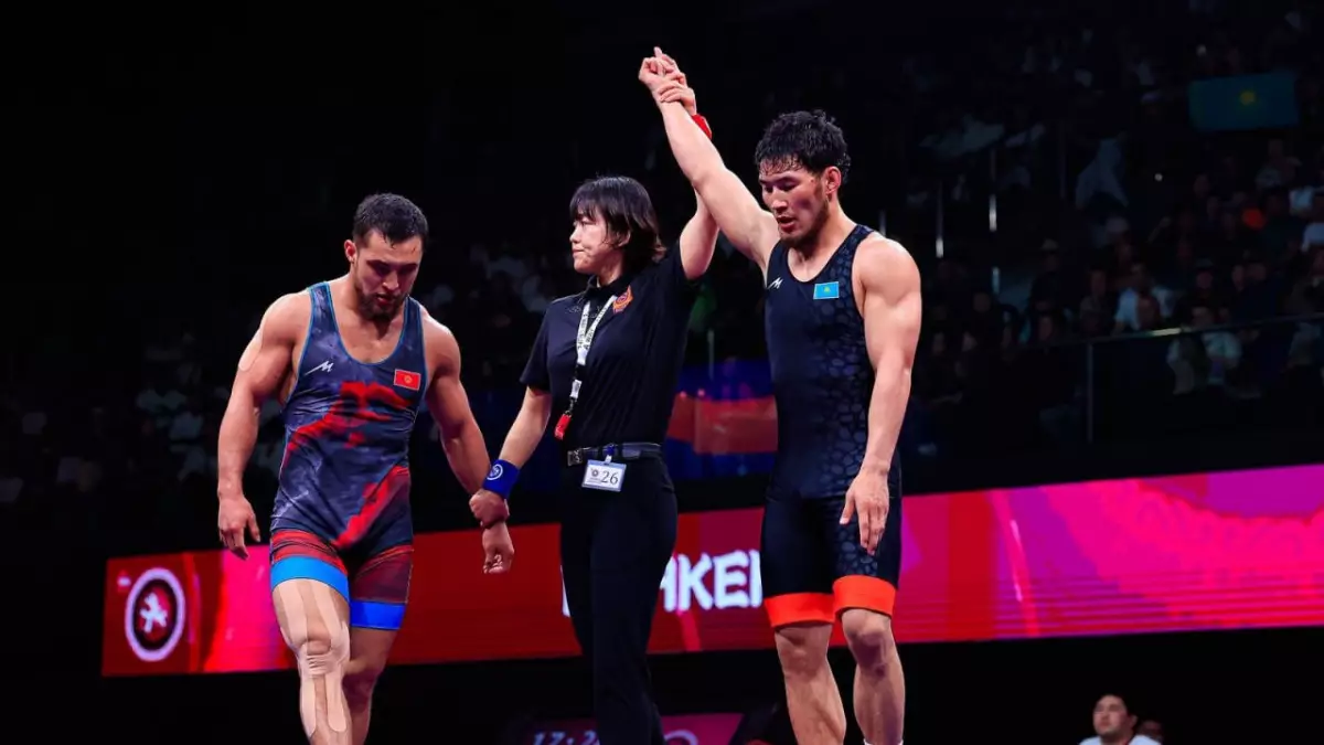 Казахстанские борцы завоевали золото и две бронзы на чемпионате Азии