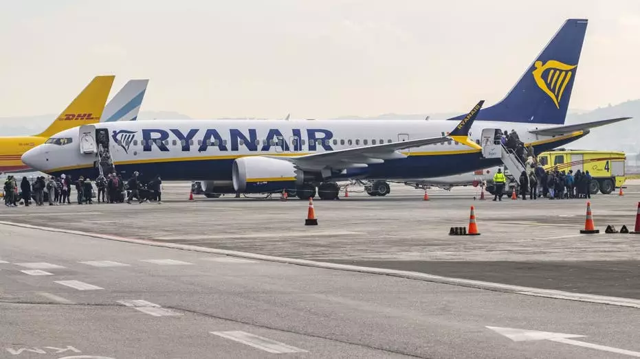 Ryanair приветствует тюремный срок для дебошира, проводя политику нулевой терпимости к нарушениям.