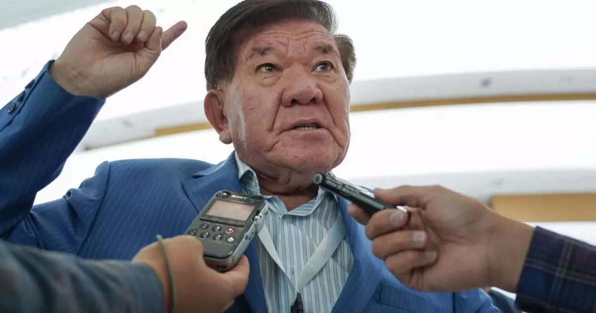  Мұхтар Шаханов жансақтау бөлімінде жатыр 