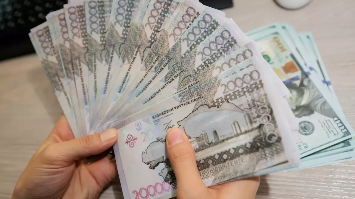 2026 жылғы Қазақстанның ең табысты мамандықтары: Кімге көп жалақы төленеді?