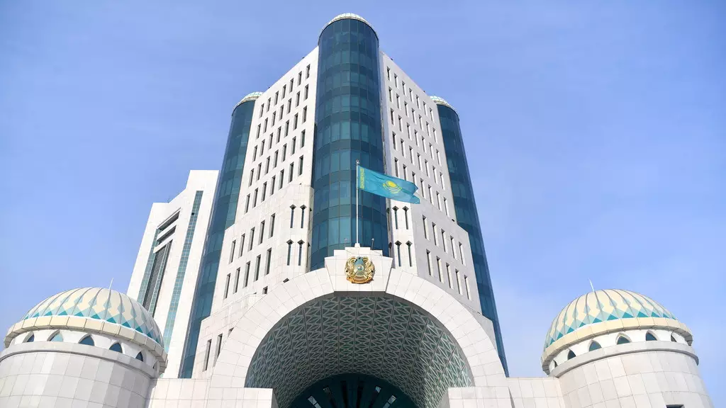 Сенат в Астане рассматривает вопросы «зеленой энергии» и безопасности