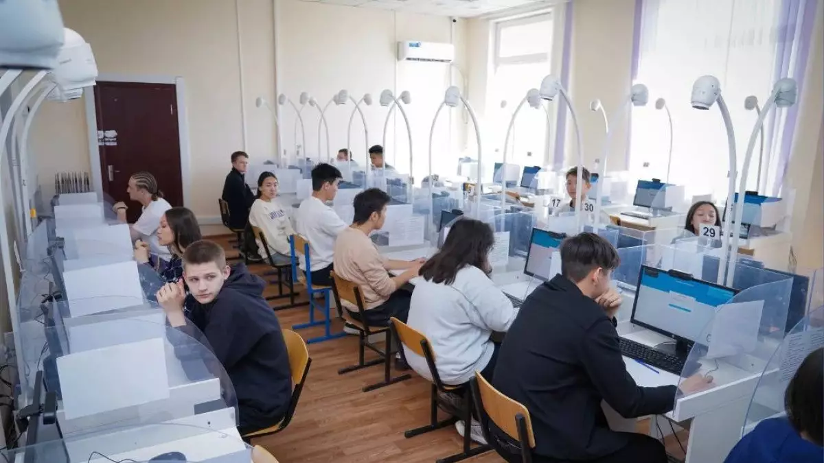 Списывали и проносили: что происходило на ЕНТ-2026