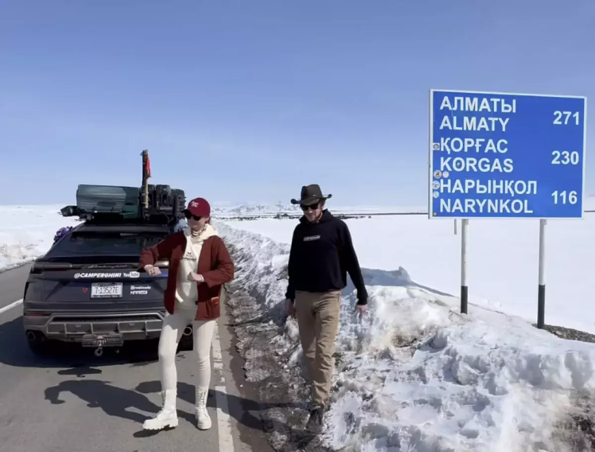 «Обещали праздник, а устроили допрос»: известный тревел-блогер из США разочаровался в Казахстане