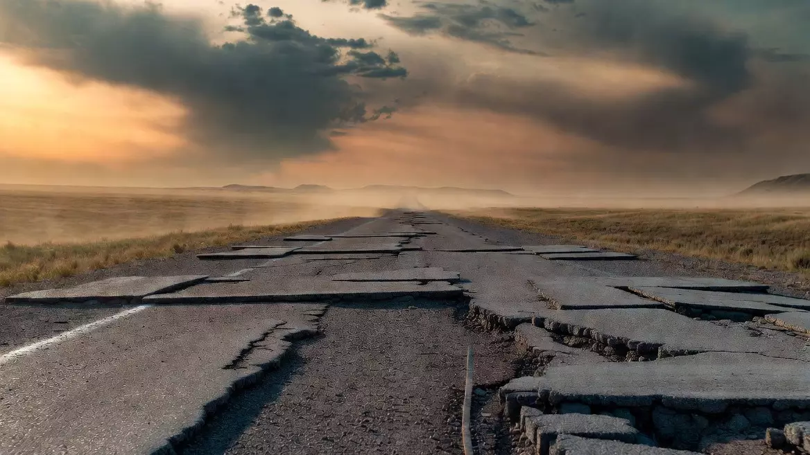 Что не так с дорогами Казахстана? Депутат раскритиковал ситуацию в отрасли