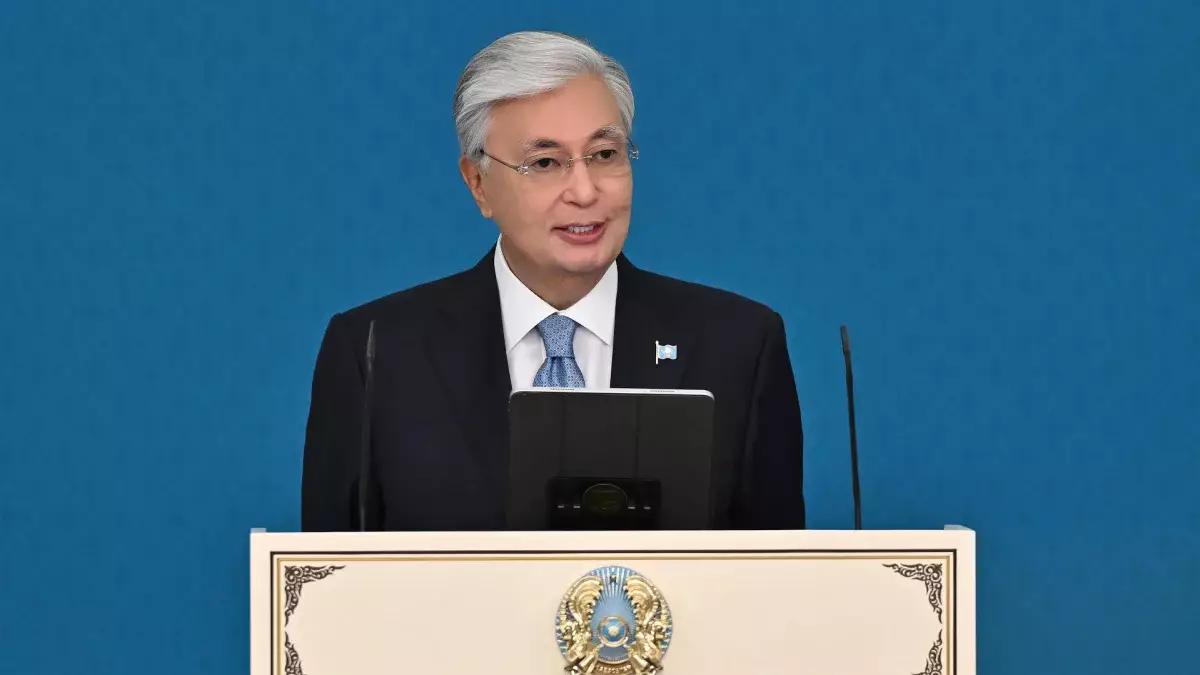 Тоқаев Азия чемпионы болған боксшы қыздарды құттықтады