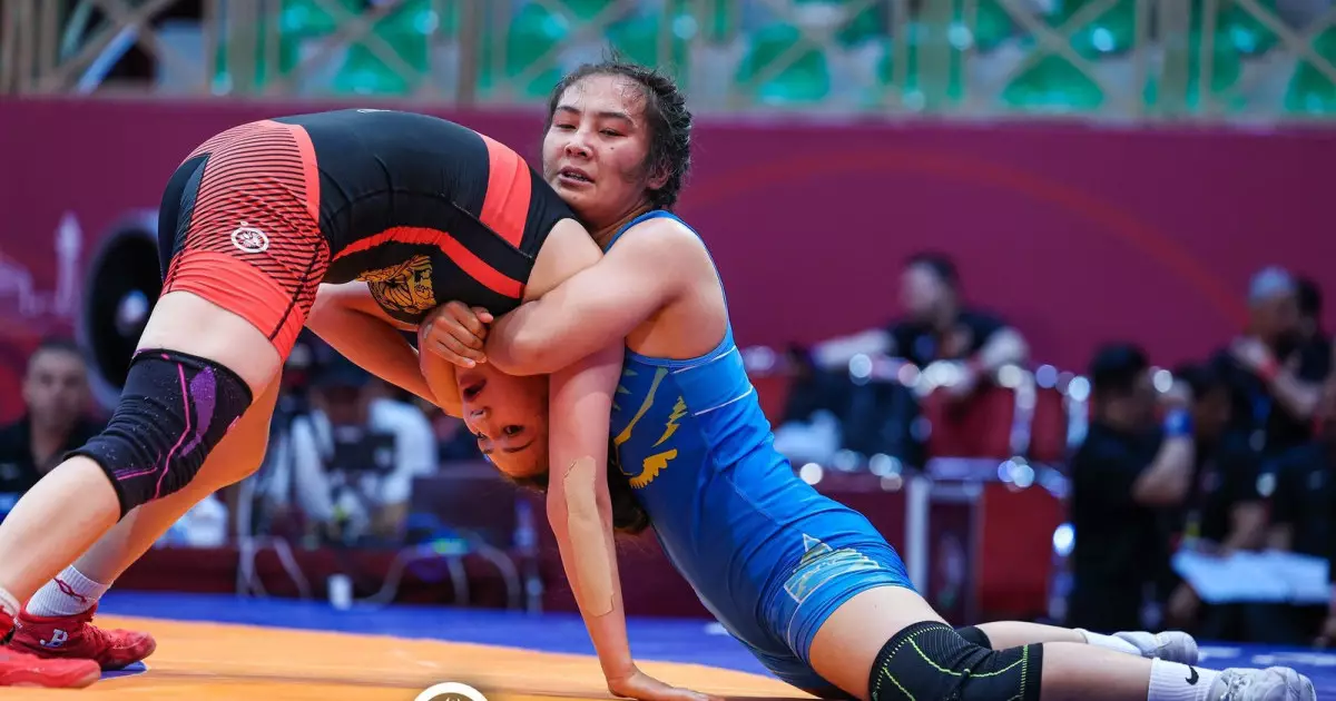  Балуан Тыныс Дүбек Азия чемпионатының қола жүлдесі үшін күреседі 