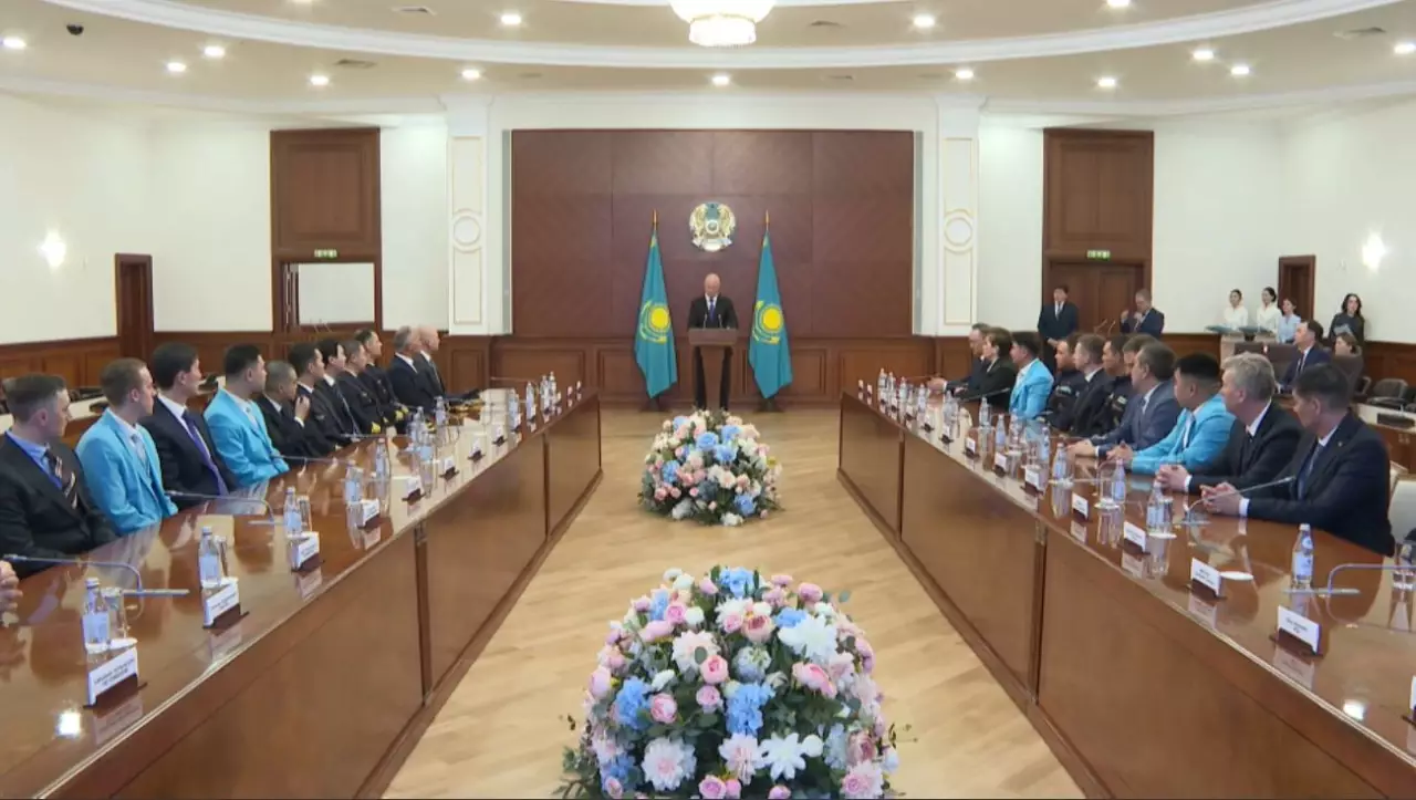 Президент атынан мемлекеттік наградалар табысталды 