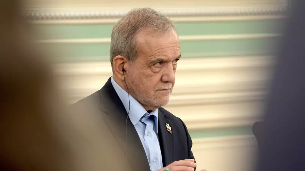 “Біз саусағымызды шүріппеден алмаймыз“. Иран президенті жазба жариялады