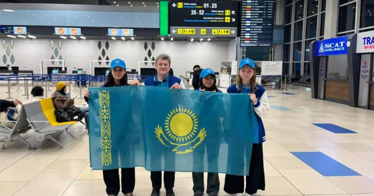  Қазақстандық оқушы қыздар Еуропадағы математикалық олимпиадаға қатысады 