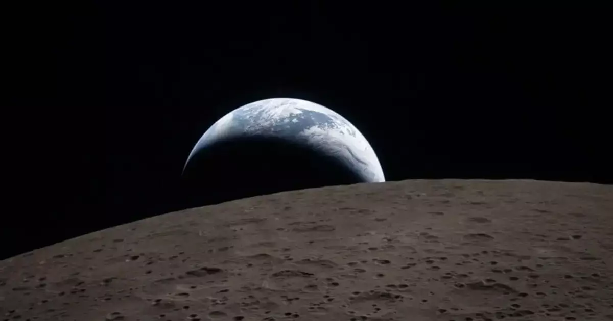  «Артемида-2» экипажы Айды айналып өтіп, Жерге бет алды 