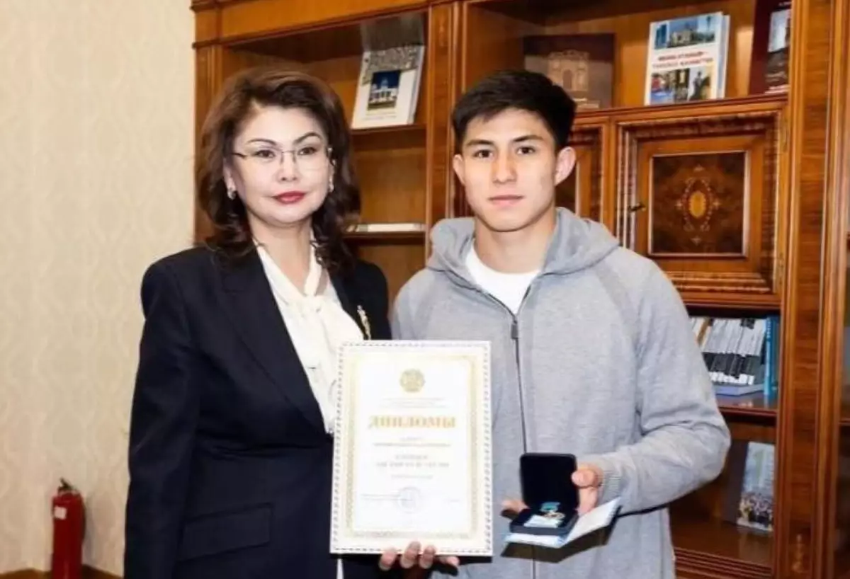 17 жастағы футболшы Дастан Сәтпаевқа “Дарын” жастар сыйлығы ресми түрде табысталды