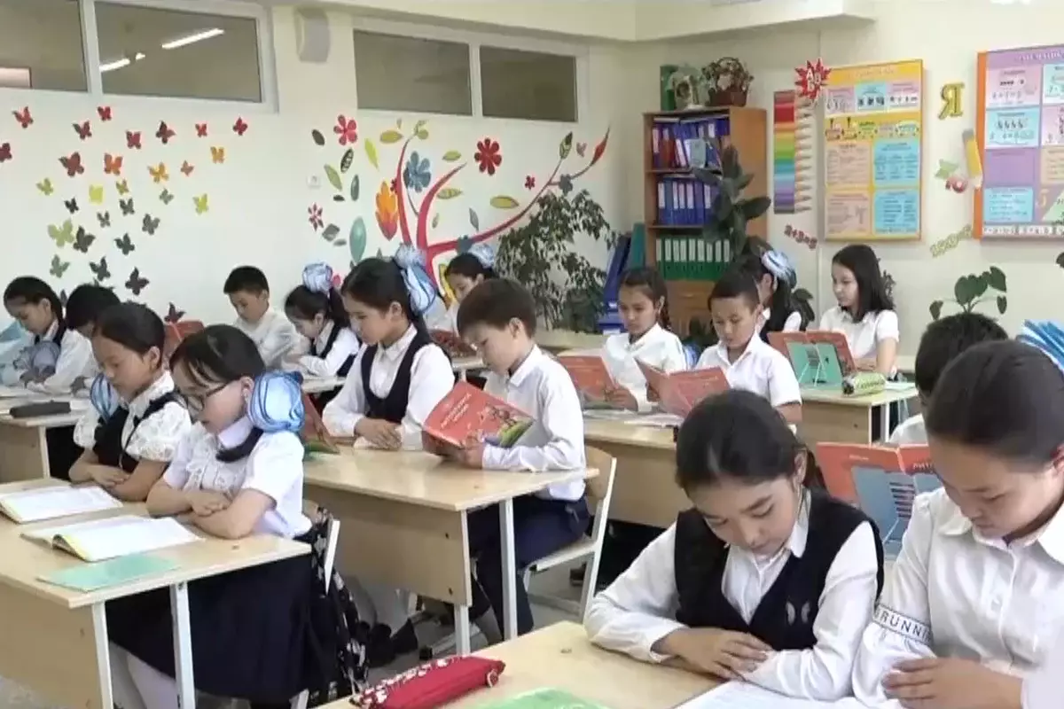 Таза мектеп – таза қоғам: Алматы мектептерінде жаңа жоба басталды