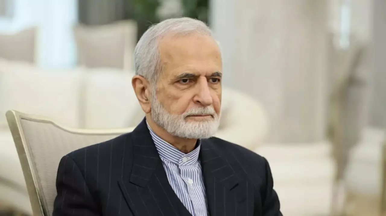 В Иране сообщили о гибели советника Хаменеи