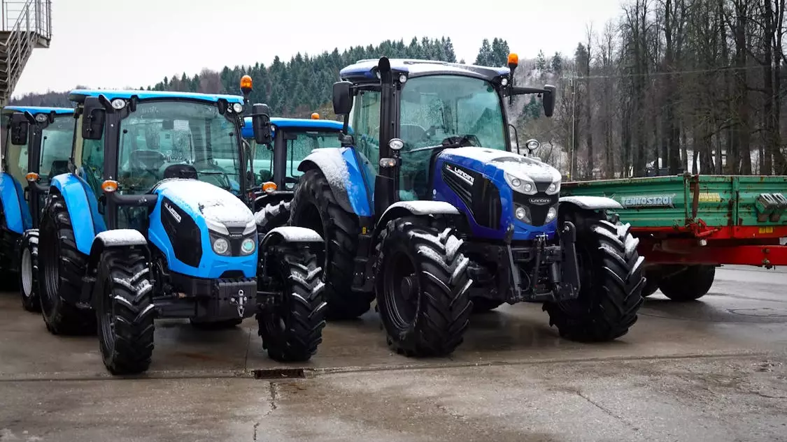 Ирландия армиясы жанармайға қарсы наразылықтарға араласты