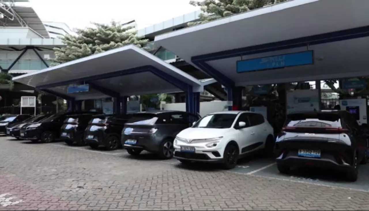 Әлемде электр көліктердің саудасы қызды