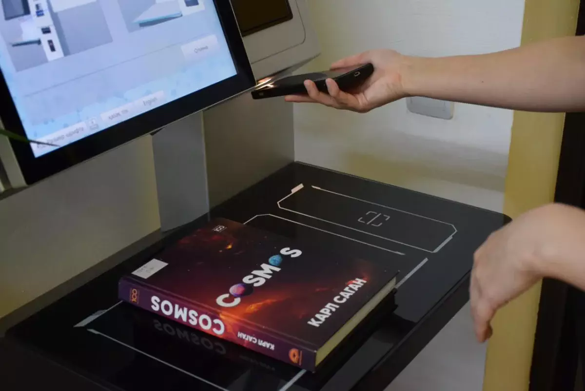 Кітапхана енді қолыңызда: Алматы кітапханаларының мобильді қосымшасы іске қосылды