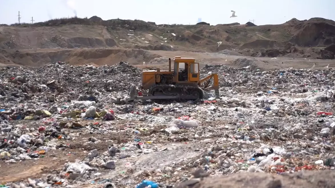 Более 3000 стихийных свалок выявили в Казахстане