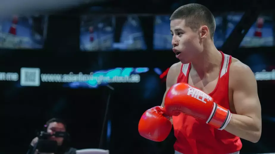 Казахстан завоевал первое золото на мужском чемпионате Азии-2026 по боксу