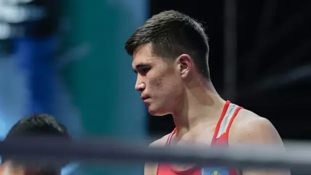 Единогласным решением судей обернулся бой Торехана Сабырхана за золото ЧА-2026 по боксу