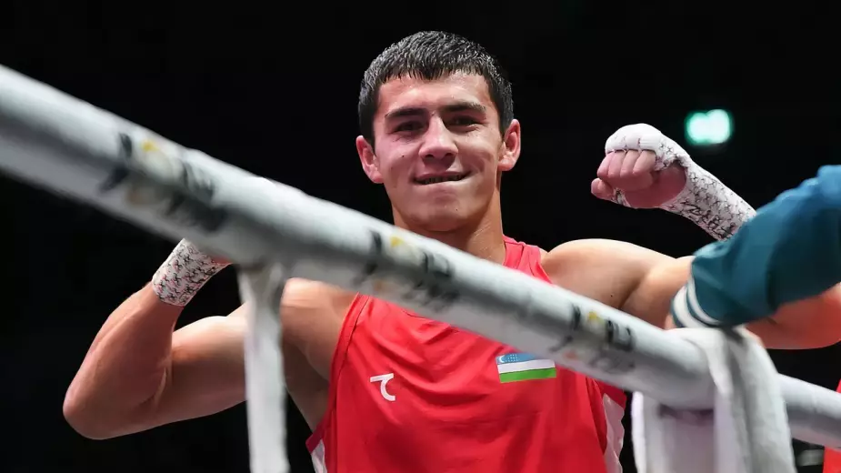 Узбекистан завоевал второе золото на чемпионате Азии по боксу. Чемпион мира победил с нокдауном!