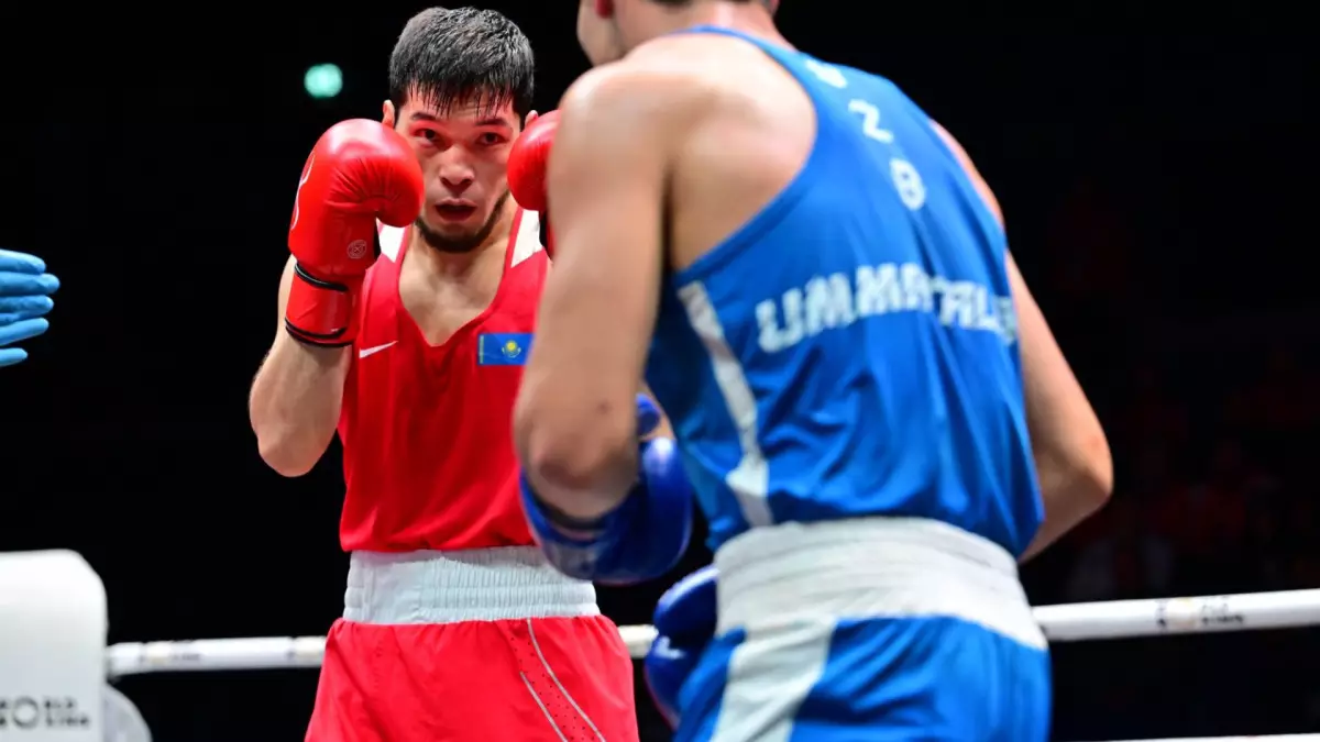 Боксер Нурбек Оралбай завоевал "золото" чемпионата Азии-2026