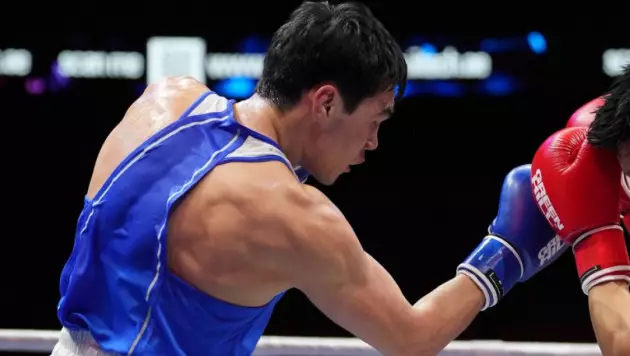 Қазақ боксшы АЧ финалында өзбекқарсыласын тас-талқан етті