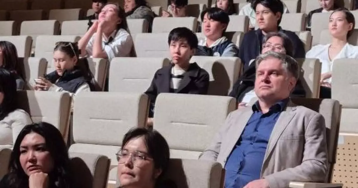  Астанада студенттерге киберқылмыс пен жат ағымдардан сақтану жолдары түсіндірілді 