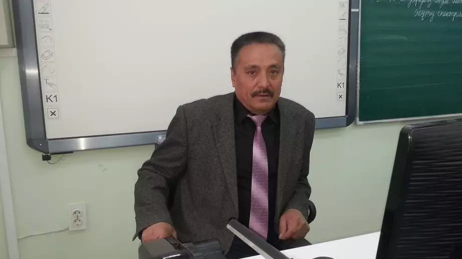 "Мұғалімге еңбек өтіліне қарай санат берілсін!" деген білікті ұстаз аттестацияның былықтарын ашық айтты 