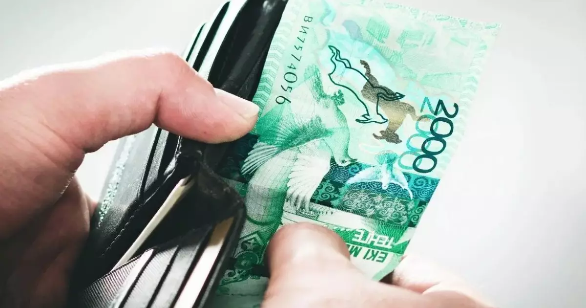  Кейбір қазақстандықтардың шоттарынан тыйым алынады 