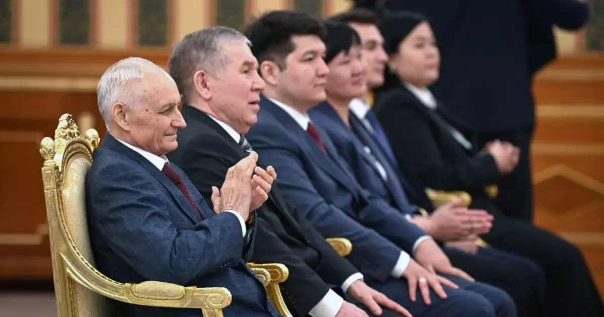   Президент: Ата заңымыздың преамбуласында алғаш рет мәдениет, білім беру, ғылым және инновация құндылықтары нақты бағдар ретінде белгіленді   