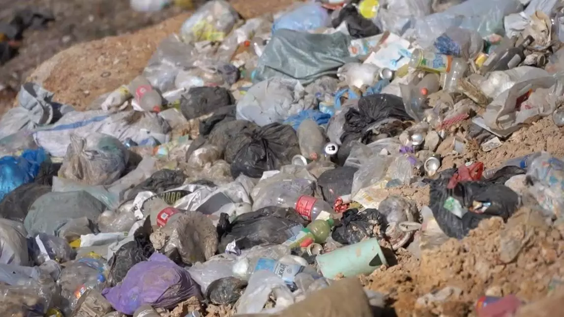 Таза Қазақстан: Полиция үш мыңнан астам заңсыз қоқыс үйіндісін жойды