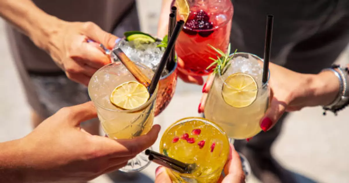   Қазақстанда алкоголь ішу азайып, жеміс-жидек жеу көбейген – Ұлттық зерттеу дерегі   