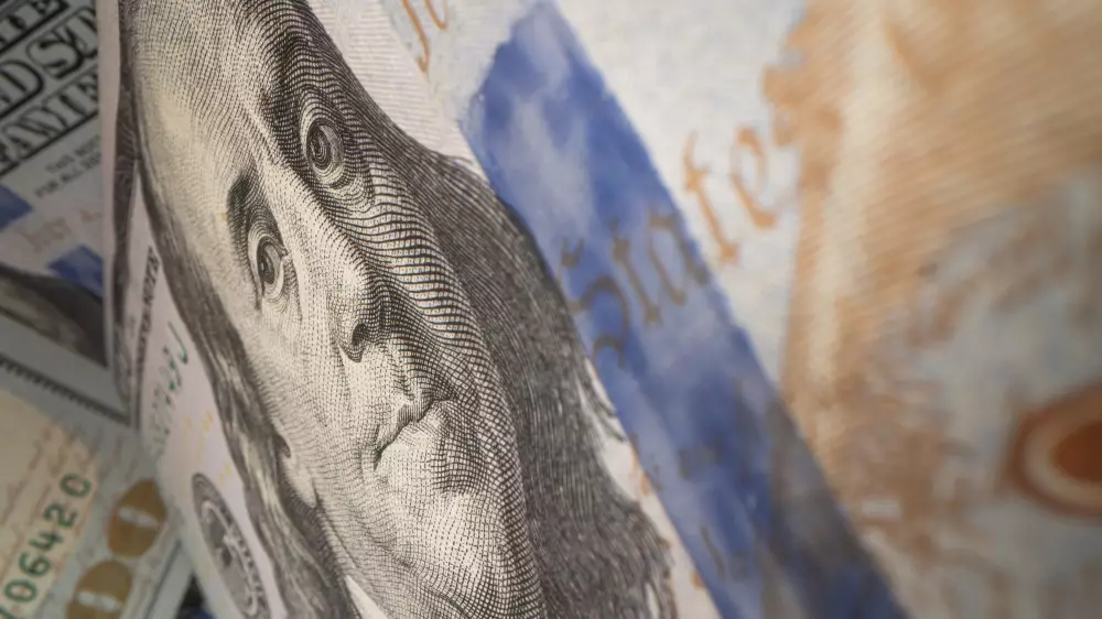 Қазақстандағы ақша айырбастау орындарында доллар бағамы тағы құбылды