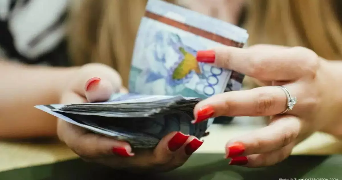  Казахстанка за свое молчание требовала от бывшего 25 миллионов 